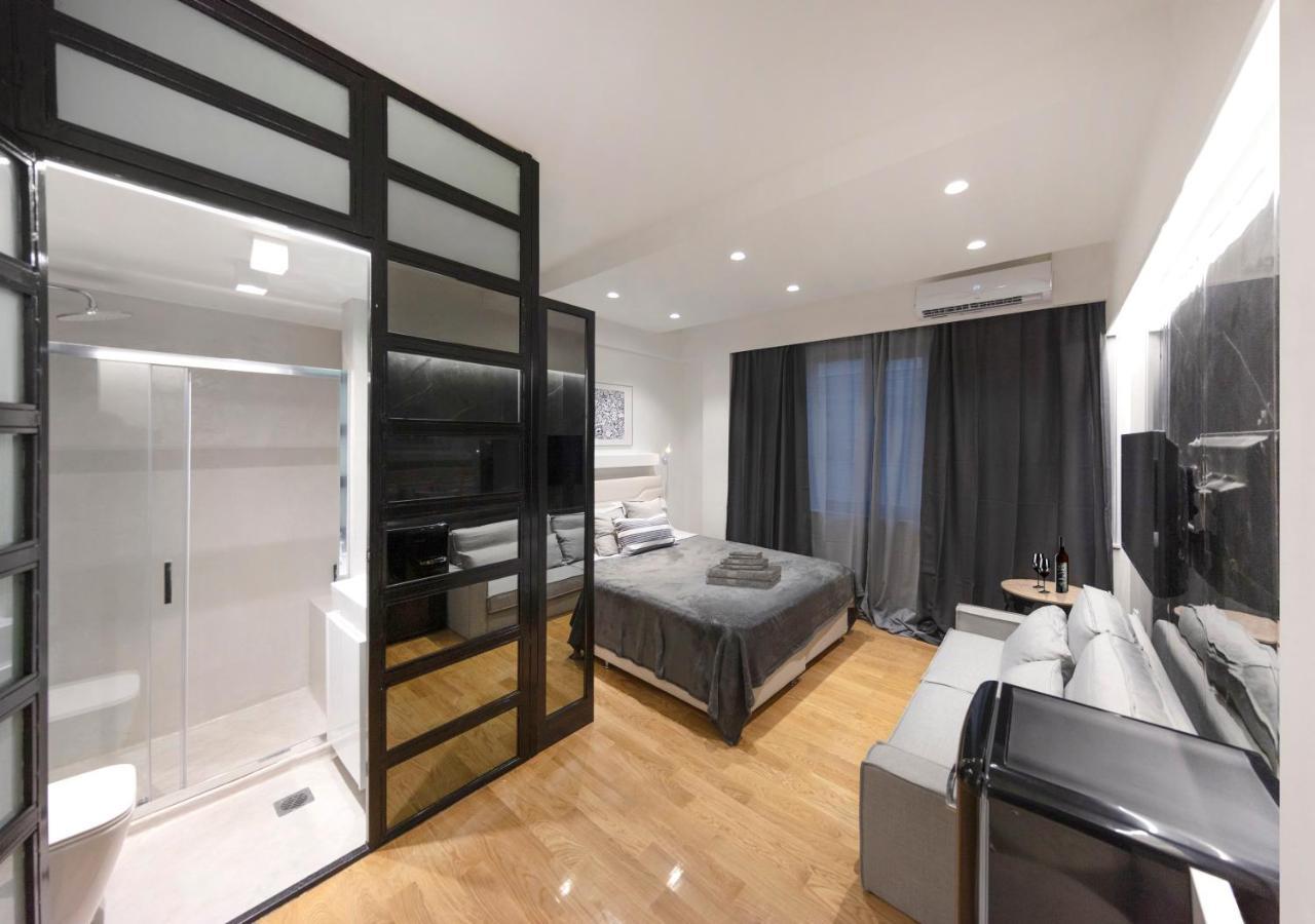 The Monastiraki Metro Lux Suite! أثينا المظهر الخارجي الصورة
